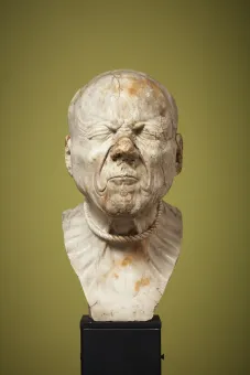 Büste aus Alabaster