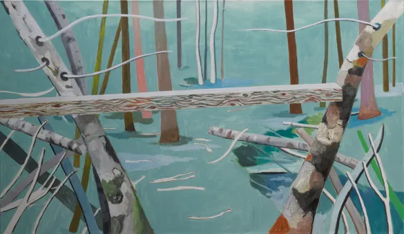 Ölgemälde einer Landschaft aus Baumstämmen mit taubenblauem Hintergrund, im Vordergrund steht ein horizontaler Balken zwischen zwei Baumstämmen