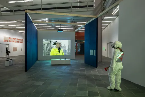 Ausstellungsansicht "Oliver Ressler. Dog Days Bite Back"