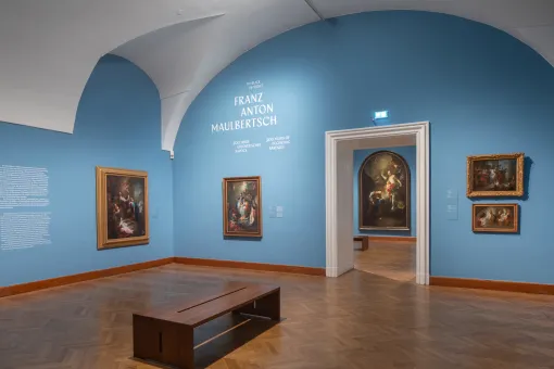 Ausstellungsansicht "IM BLICK: Franz Anton Maulbertsch. 300 Jahre exzentrischer Barock"