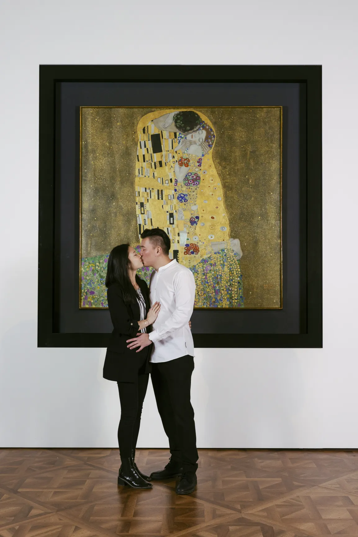 Das Belvedere lädt am Valentinstag zum Kuss vor dem „Kuss“