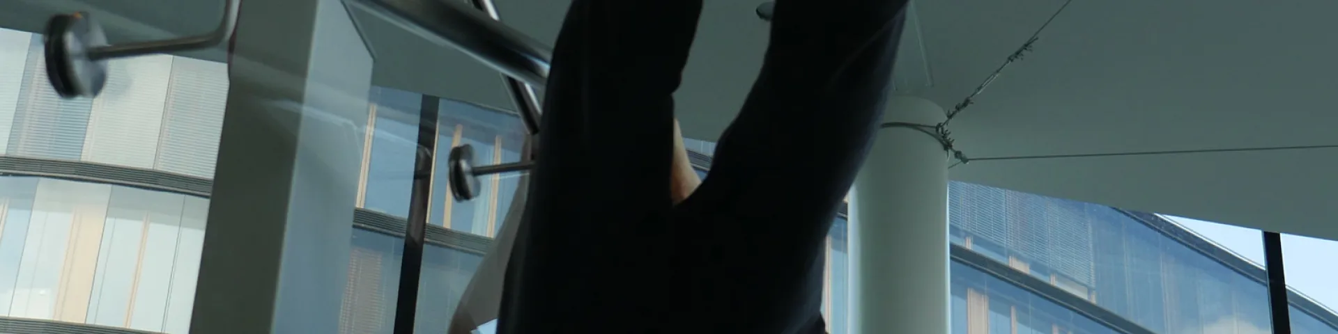 Videoinstallation, 5-Kanal-4K-Video, Farbe, Ton, 19:05:04 Min. 