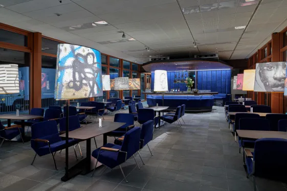 Belvedere 21 Lucy Bar