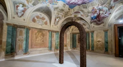 Installationsansicht "Ugo Rondinone. arched landscape"