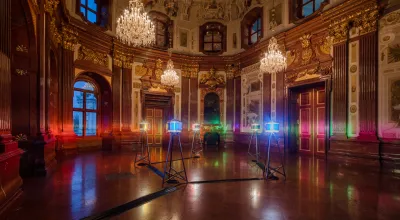 OLAFUR ELIASSON: Five orientation lights